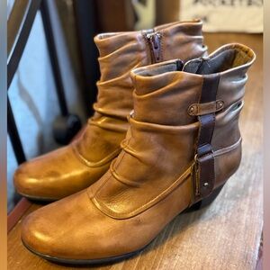 Cobb Hill By New Balance, Brown Leather Ankle Boots with Leather Strap Zip up.